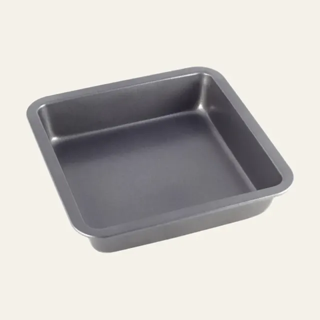 Форма для випікання квадратна Ofenbach 22,5 × 22,5 × 4,5 см з вуглецевої сталі, 100703