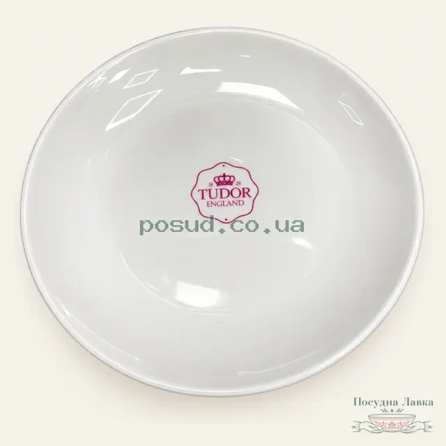 Гладка порцелянова пиріжкова тарілка Tudor TU2204-1, 18 см